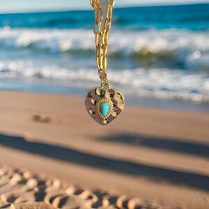 Gold link w Heart pendant Necklace   20 inch